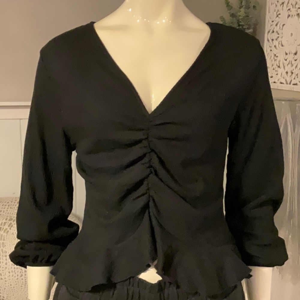 H & M black top